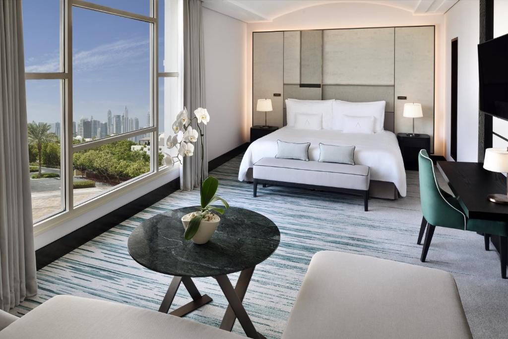 Deluxe Room Near Dubai International Academy By Luxury Bookings Luxury Bookings