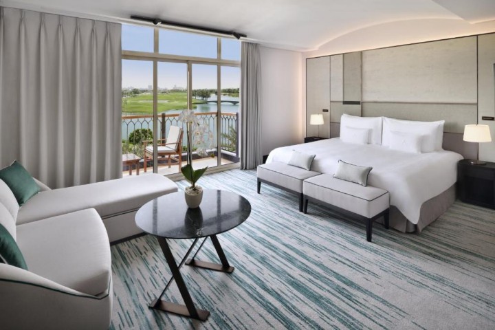 Deluxe Room Near Dubai International Academy By Luxury Bookings 10 Luxury Bookings