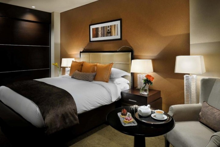 Deluxe room Walk To Marina Mall By Luxury Bookings 0 Luxury Bookings