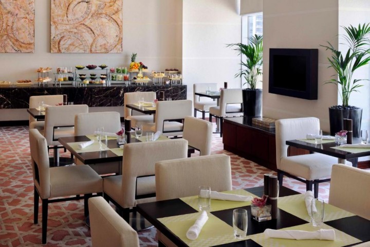 Premier Suite Walk To Marina Mall By Luxury Bookings 6 Luxury Bookings