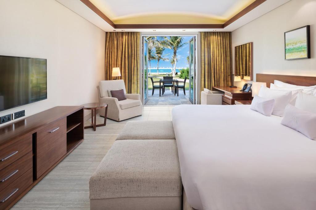 Beachfront Residence One Bedrooom Suite By Luxury Bookings Luxury Bookings