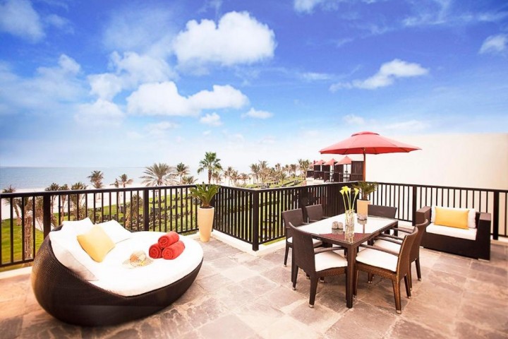 Sea View Residence Two Bedrooom Suite By Luxury Bookings 3 Luxury Bookings
