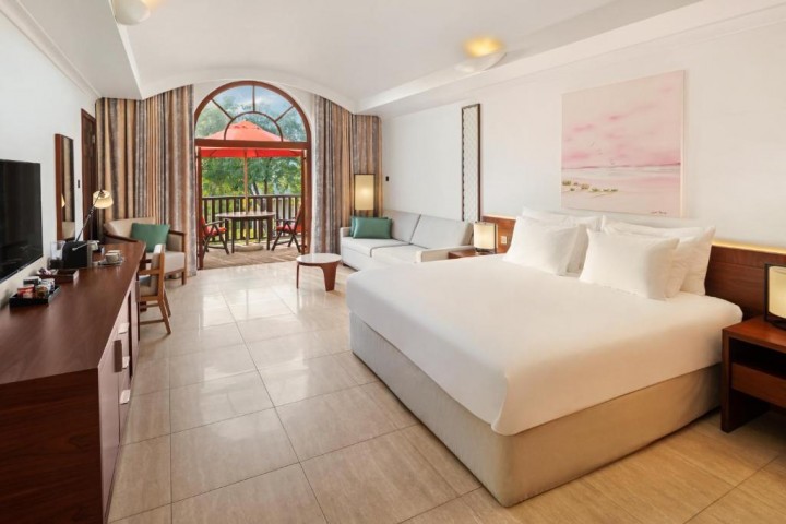 Sea View Residence Two Bedrooom Suite By Luxury Bookings 14 Luxury Bookings