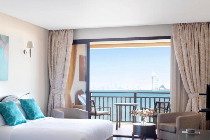 Stylish Luxury Standard Room Residence In Palm Jumeirah By Luxury Bookings 2 Luxury Bookings