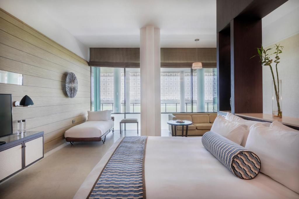 Palm Deluxe Room Near Desert Palm Polo Club By Luxury Bookings Luxury Bookings