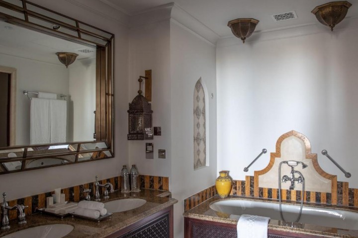 Arabian Deluxe Room Near Souk Madinat Jumeirah By Luxury Bookings 1 Luxury Bookings