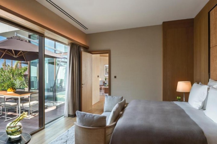 Superior King Room in Private Resort Island in Jumeirah Beach By Luxury Bookings 9 Luxury Bookings