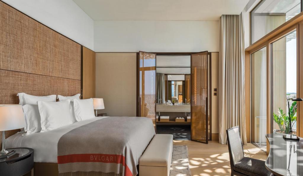One Bedroom Suite in Private Resort Island in Jumeirah Beach By Luxury Bookings Luxury Bookings