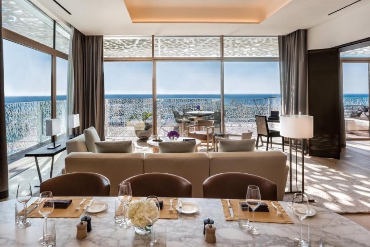 One Bedroom Suite in Private Resort Island in Jumeirah Beach By Luxury Bookings 2 Luxury Bookings