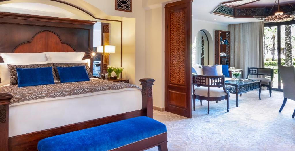 Residence Junior Suite In Jumeirah Beach By Luxury Bookings Luxury Bookings