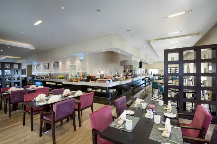 Deluxe Suite One Bedroom Near World Trade Center By Luxury Bookings 11 Luxury Bookings