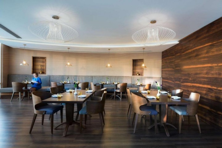 Junior Suite Near Grosvenor Business Bay Tower By Luxury Bookings 10 Luxury Bookings