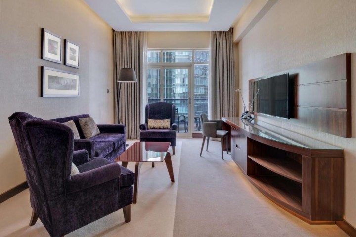 Junior Suite Near Grosvenor Business Bay Tower By Luxury Bookings 16 Luxury Bookings