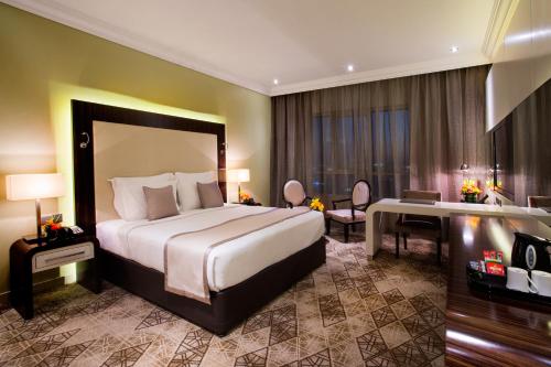 Classic King Room Near Mall Of Emirates By Luxury Bookings Luxury Bookings
