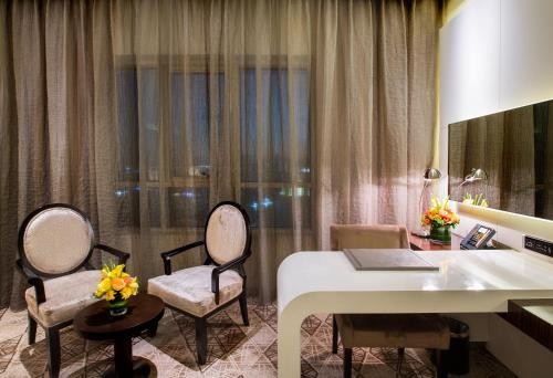 Classic King Room Near Mall Of Emirates By Luxury Bookings 1 Luxury Bookings