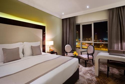 Classic King Room Near Mall Of Emirates By Luxury Bookings 2 Luxury Bookings