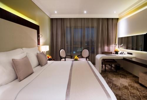 Classic King Room Near Mall Of Emirates By Luxury Bookings 3 Luxury Bookings