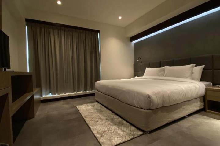 Deluxe King Studio Near American Hospital By Luxury Bookings 17 Luxury Bookings