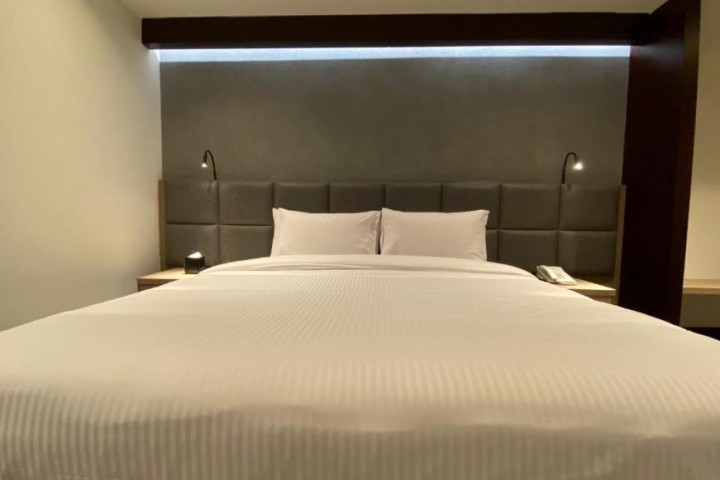 Two Bedroom Suite Near American Hospital By Luxury Bookings 17 Luxury Bookings