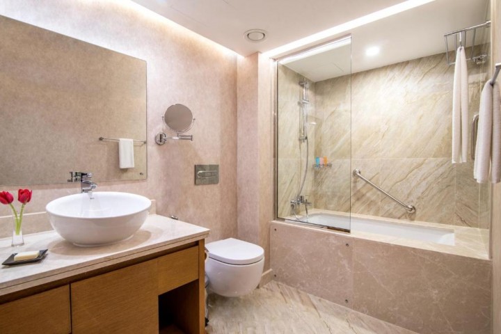 Premium Two Bedroom near Gold Souk Metro Station By Luxury Bookings 3 Luxury Bookings