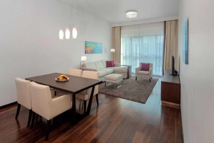 One bedroom Apartment Near Gold Souk Metro Station By Luxury Bookings 5 Luxury Bookings