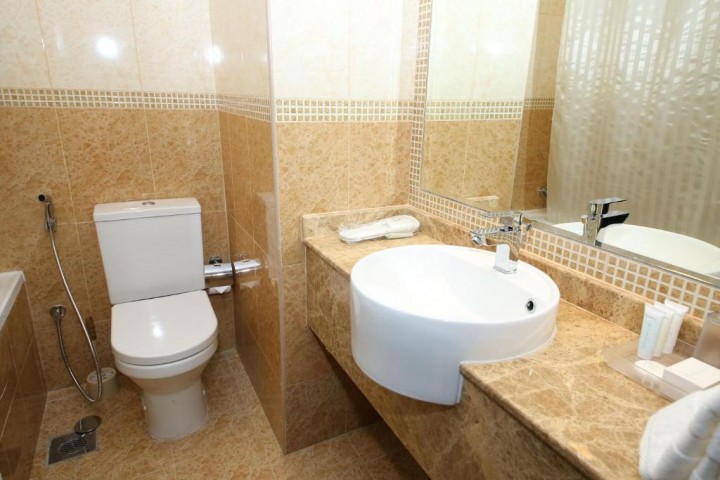 Classic Two Bedroom Near Mall Of Emirates By Luxury Bookings 3 Luxury Bookings