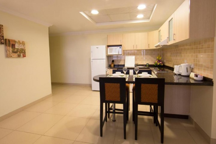 Classic Two Bedroom Near Mall Of Emirates By Luxury Bookings 8 Luxury Bookings