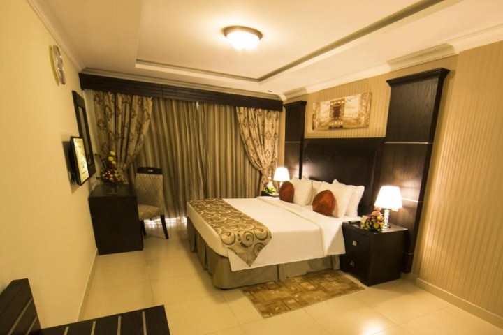 Classic Two Bedroom Near Mall Of Emirates By Luxury Bookings 27 Luxury Bookings