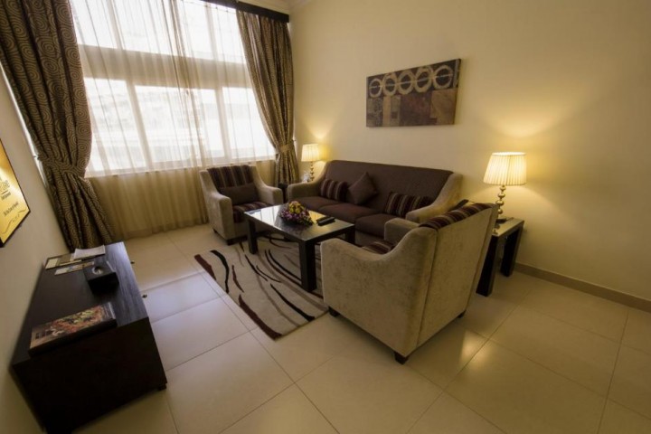 Classic Two Bedroom Near Mall Of Emirates By Luxury Bookings 28 Luxury Bookings