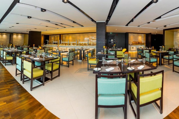 Studio With Creek Side Near Baniyas Road By Luxury Bookings 14 Luxury Bookings