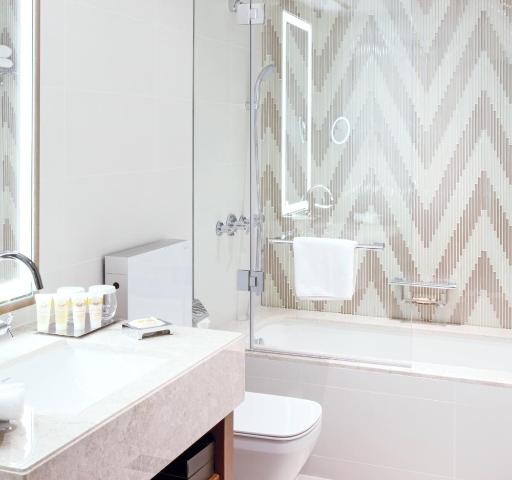 Studio Apartment Near Magic Planet By Luxury Bookings 2 Luxury Bookings