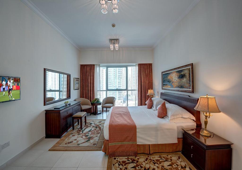 Two Bedroom Apartment Near Marina Scape Mall By Luxury Bookings Luxury Bookings
