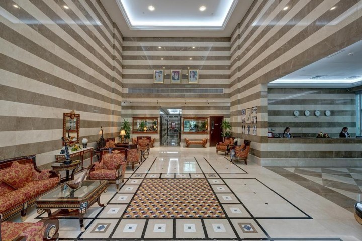 Three Bedroom Apartment Near Marina Scape Mall By Luxury Bookings 11 Luxury Bookings
