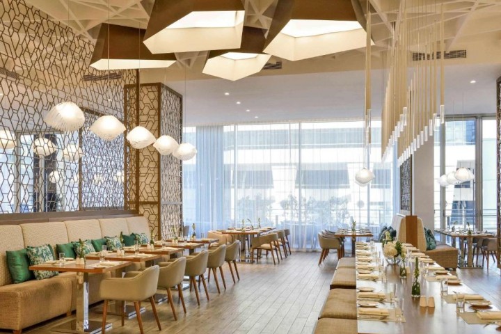 King Room Near DXB Airport By Luxury Bookings 16 Luxury Bookings