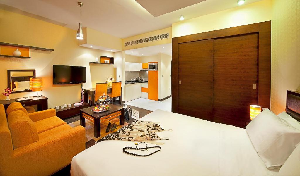 Double Room Near Dubai Marina Mall By Luxury Bookings Luxury Bookings