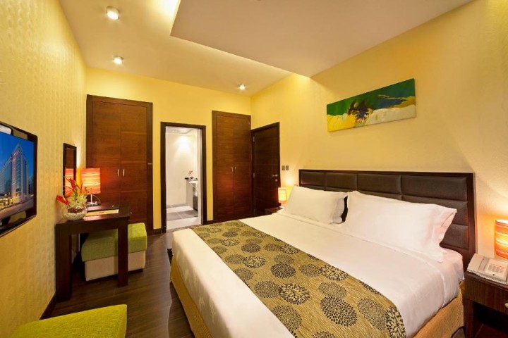One Bedroom Apartment Near Dubai Marina Mall By Luxury Bookings 3 Luxury Bookings