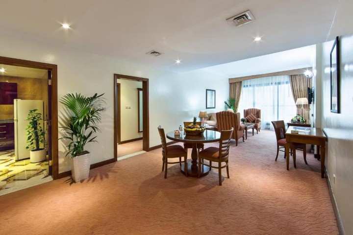 Studio Near Al Khaleej Center Mall By Luxury Bookings 11 Luxury Bookings
