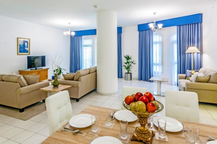 Three Bedroom Apartment Near Dubai Mall By Luxury Bookings 9 Luxury Bookings