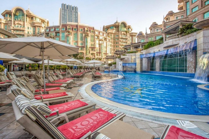 Three Bedroom Apartment Near Dubai Mall By Luxury Bookings 14 Luxury Bookings