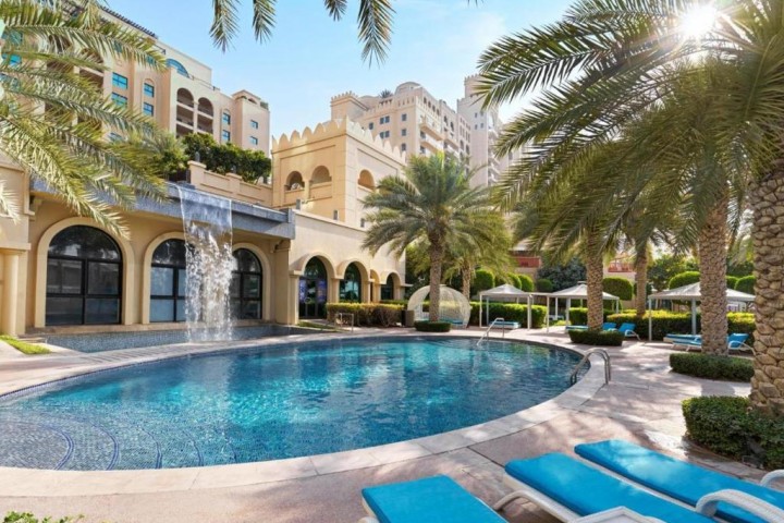 Two Bedroom Apartment in Palm Jumeirah Near Nakheel Mall By Luxury Bookings 2 Luxury Bookings