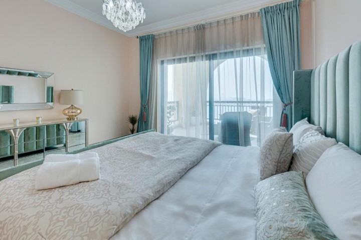 Two Bedroom Apartment in Palm Jumeirah Near Nakheel Mall By Luxury Bookings 15 Luxury Bookings