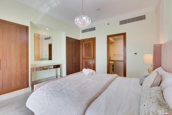 Two Bedroom Apartment in Palm Jumeirah Near Nakheel Mall By Luxury Bookings 25 Luxury Bookings