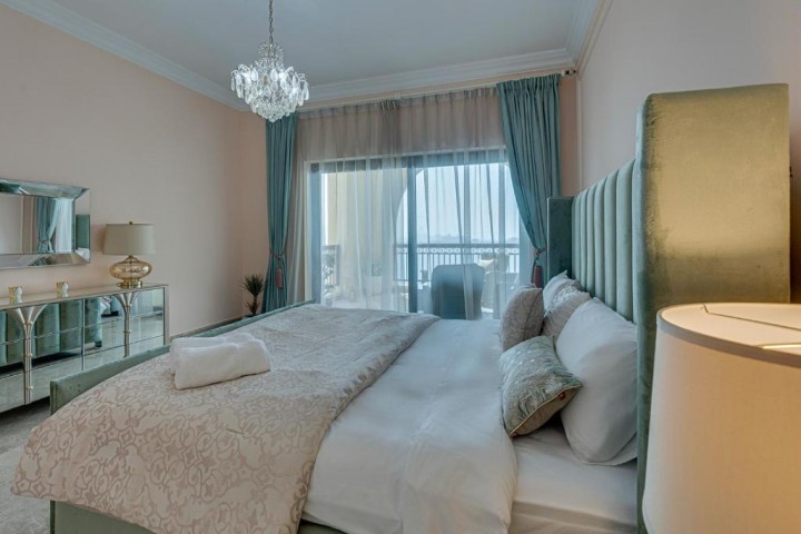 Two Bedroom Apartment in Palm Jumeirah Near Nakheel Mall By Luxury Bookings 27 Luxury Bookings
