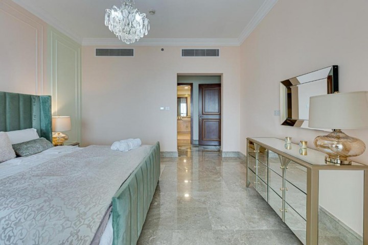 Two Bedroom Apartment in Palm Jumeirah Near Nakheel Mall By Luxury Bookings 28 Luxury Bookings