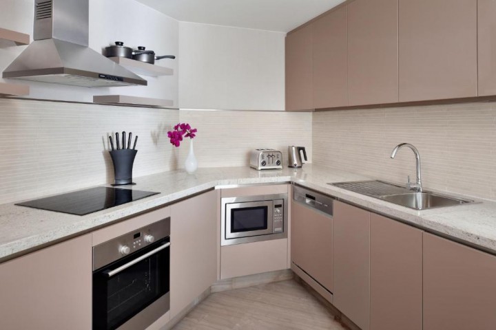 One Bedroom apartment Near Dominos Pizza By Luxury Bookings 3 Luxury Bookings