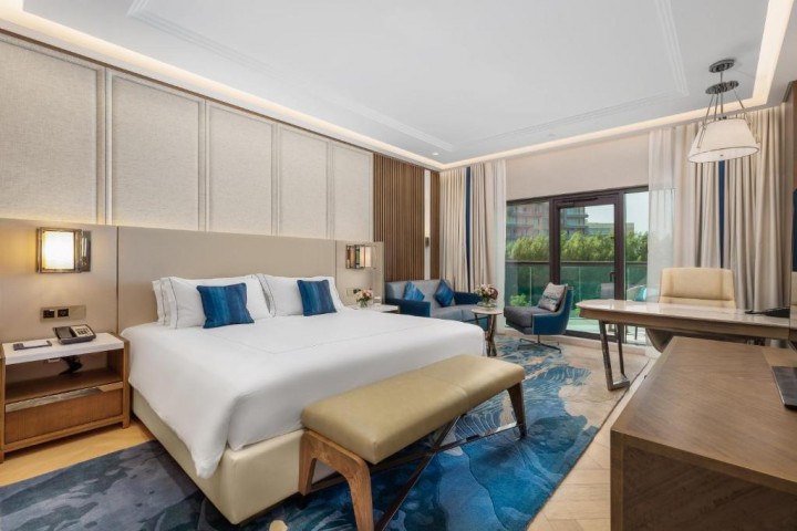 Luxury Resort King Room In Palm Jumeirah By Luxury Bookings AF 0 Luxury Bookings