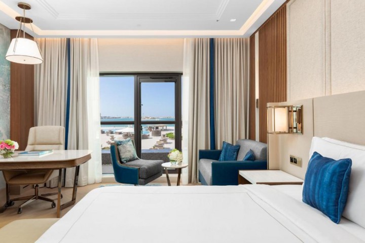 Two Bedroom Grand Luxury Suite In Palm Jumeirah By Luxury Bookings 7 Luxury Bookings