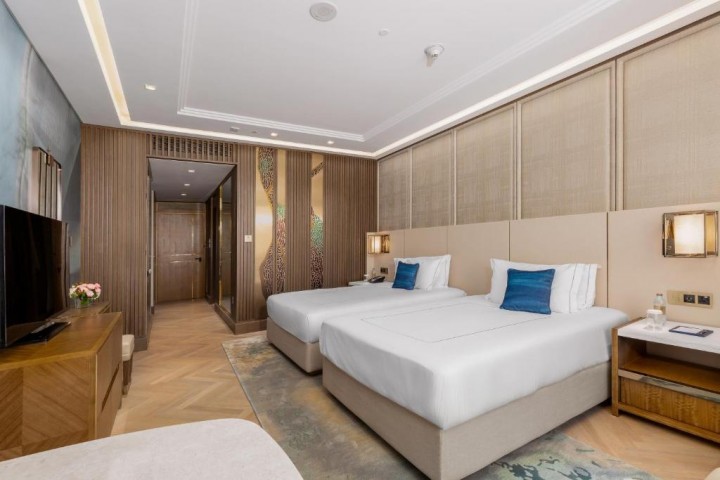 Presidential Suite Four bedroom Sea View In Palm Jumeirah By Luxury Bookings 3 Luxury Bookings