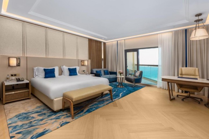 Presidential Suite Four bedroom Sea View In Palm Jumeirah By Luxury Bookings 16 Luxury Bookings