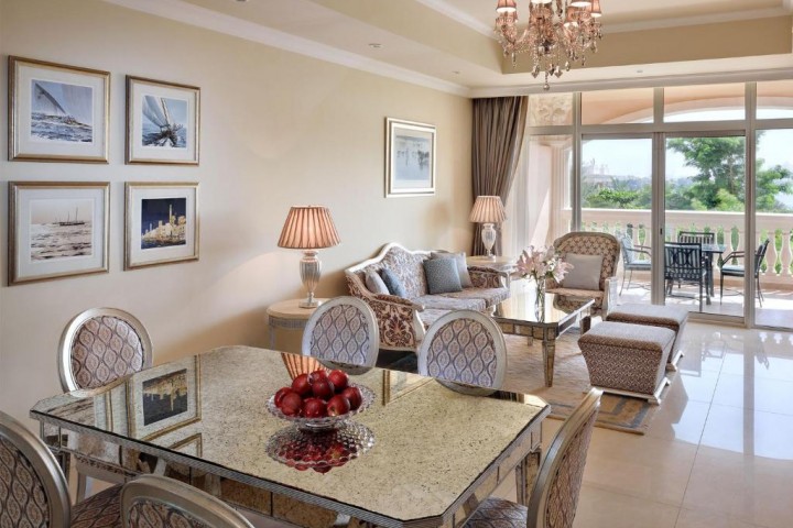 Two Bedroom Family Apartment With Private Pool In Palm Jumeirah By Luxury Bookings 7 Luxury Bookings